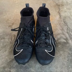 Size 8 Black Nike Vapor Football cleats